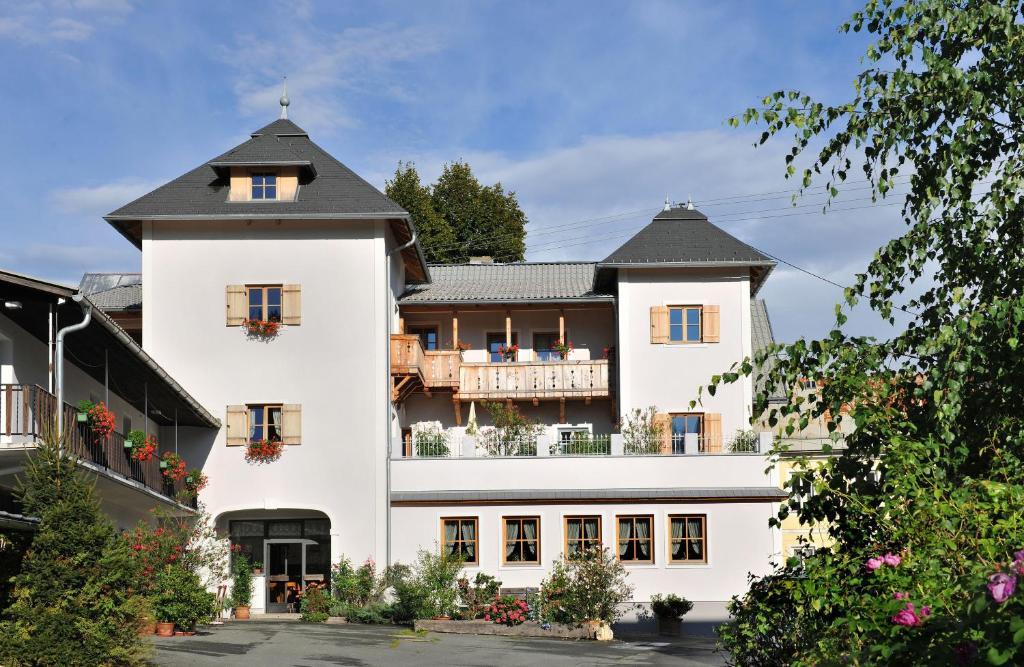 Mitschighof - Apartments Und Pension - Heidis-Welt, Mitschig Hermagor-Pressegger See Exterior foto